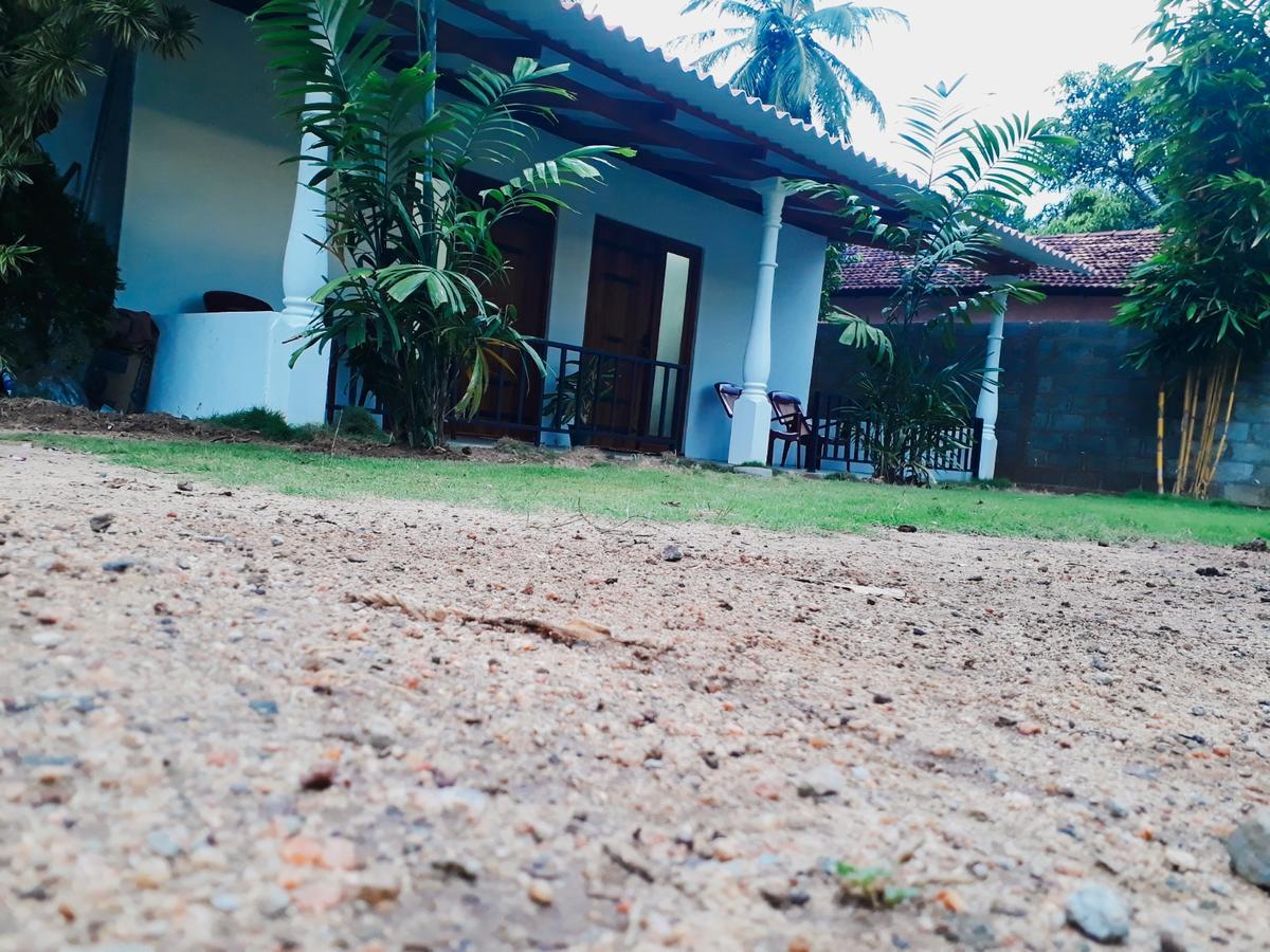 Akila Holiday Resort Habarana Bagian luar foto