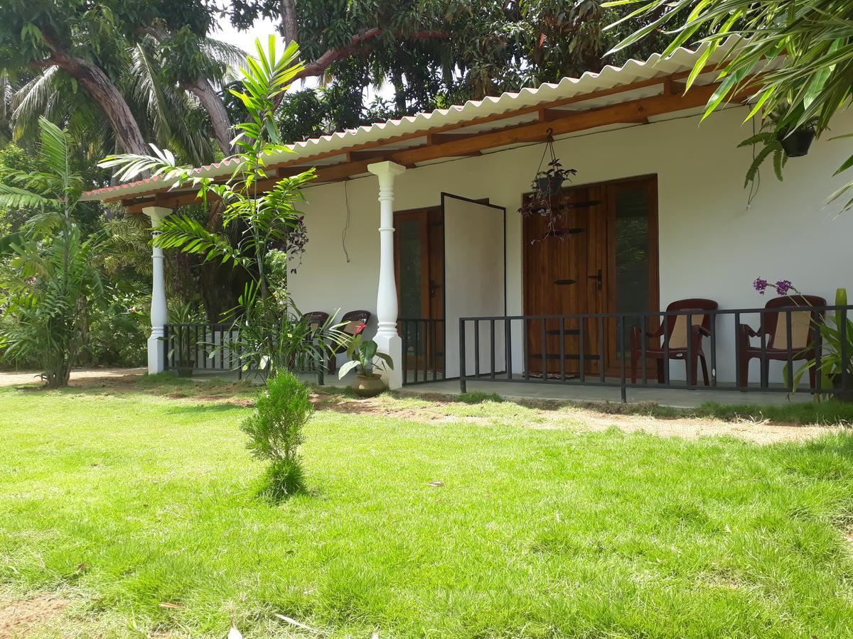 Akila Holiday Resort Habarana Bagian luar foto