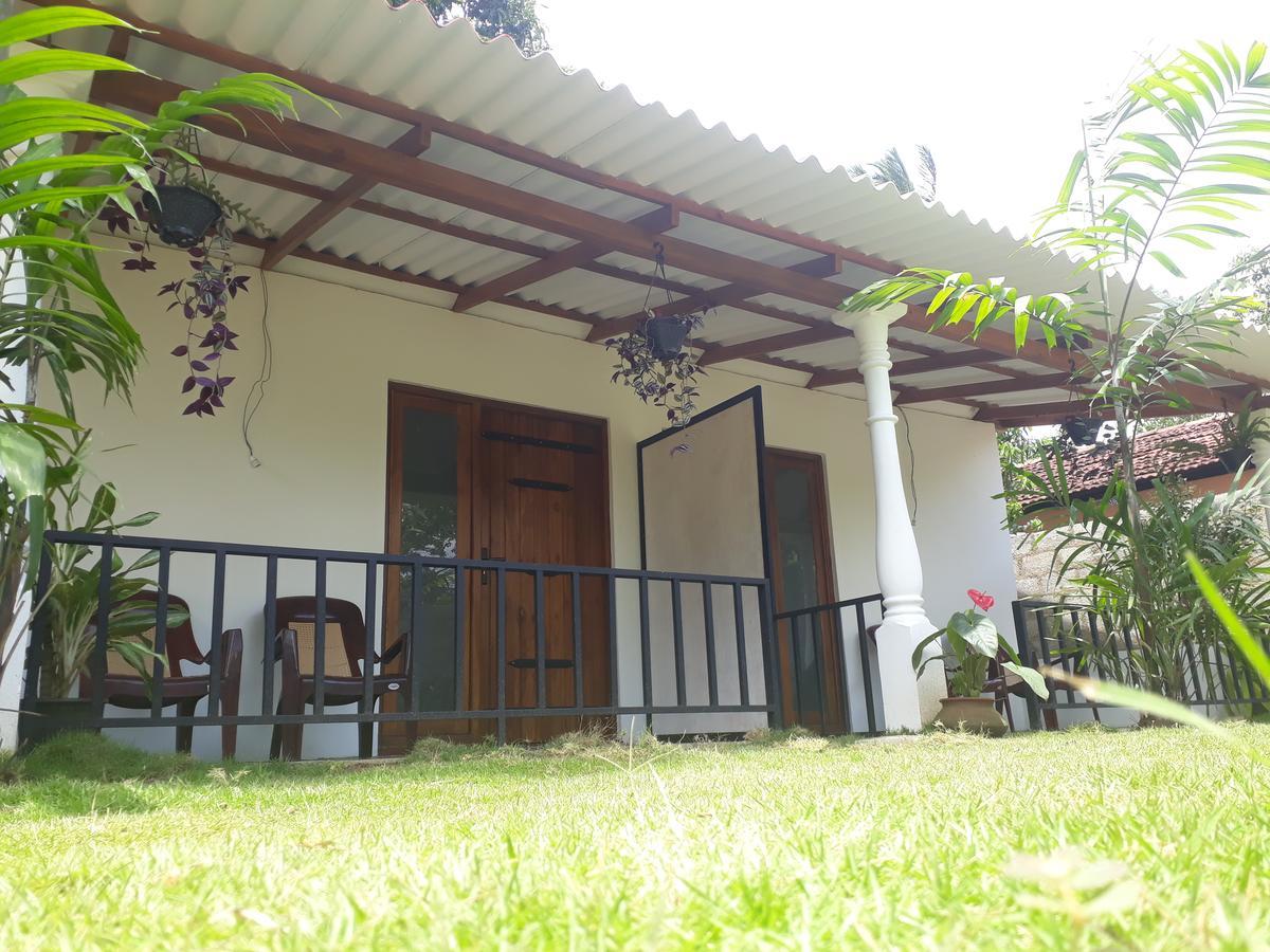 Akila Holiday Resort Habarana Bagian luar foto