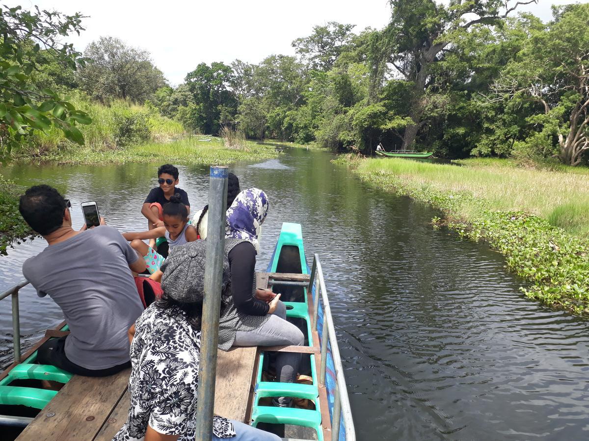 Akila Holiday Resort Habarana Bagian luar foto